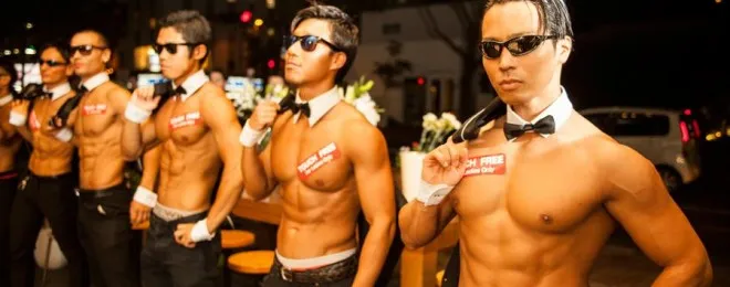 女子をぬらす筋肉の狂宴【マッスルカフェ2019】！　そして筋肉を無償レ...