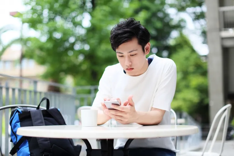 つい声かけたくなっちゃう！逆ナンされる男の特徴