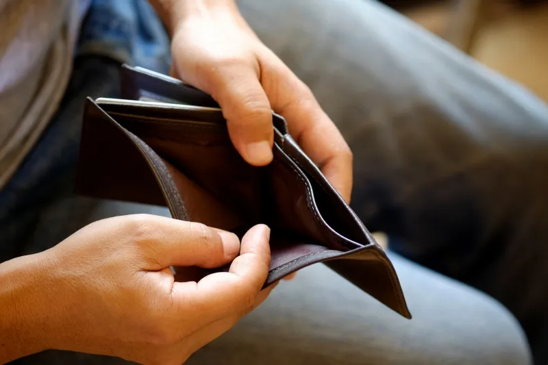 モテる人ほど「ボーナス前に金欠」になりやすい傾向！一緒にピンチを乗...