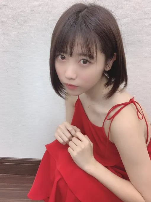 ニジマス・来栖りん（19）のカメラ目線ショットに心を射抜かれるファン...
