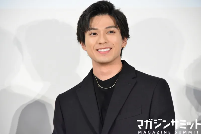 新田真剣佑と北村匠海、サプライズ合唱に感激！「あぶない、あぶない」