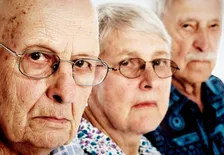 【人生100年時代】60歳以上の「期待」と3、40代の「不安」、1,000人調査で浮き彫りに。