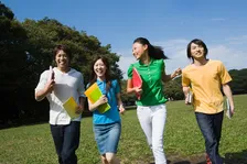 ミレニアル世代の働き方に対する意識を調査。新しい働き方「スラッシュキャリア」とは？