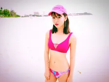 「#ビキニの日」は週末の活力に！？芸能人たちがビキニショットをSNSに投稿！