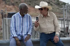 神様VS宇宙人の下ネタ満載おバカ・コメディ映画『ベスト・バディ』