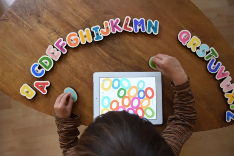 遊びながら数字や言語が学べる！ 「marbotic」の子供向けおもちゃが凄すぎる