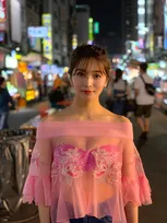 “でんちゃん”こと傳谷英里香（23）、バストの谷間が透ける大胆衣装にファンから反響！