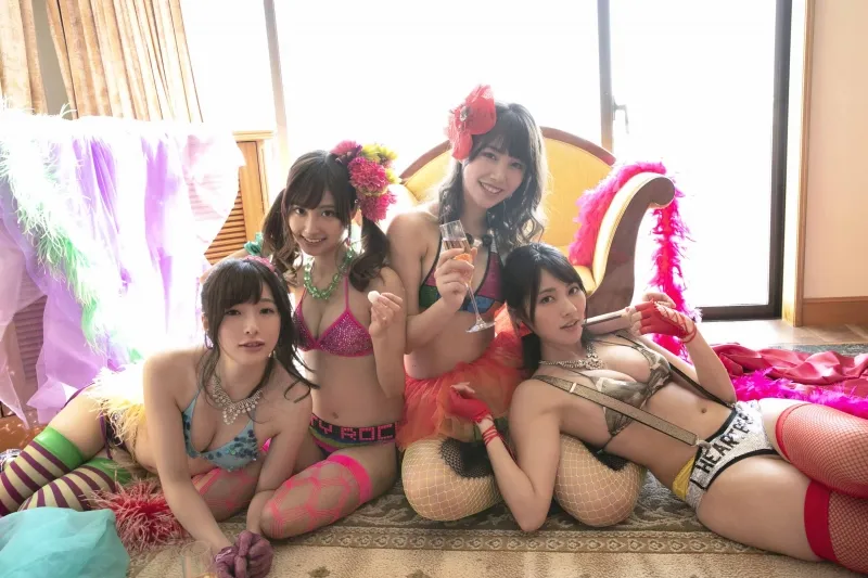 「ポスト川崎あや」がこの中に？夏目まどか・くるす蘭・花咲れあ・月野もも、グラビア黄金ルーキーたちのフレッシュなアザーカット公開