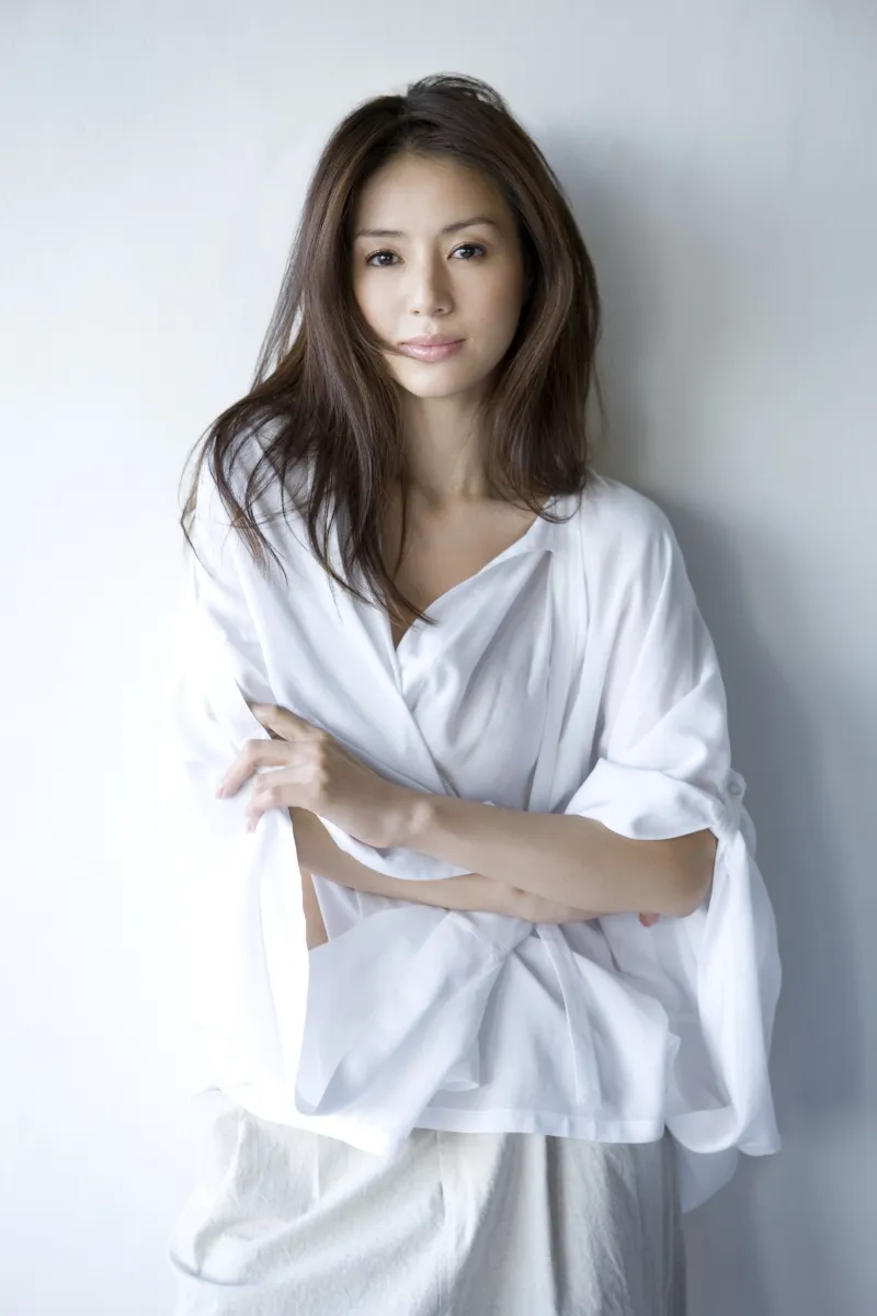 井川遥、カバーガール大賞ファッション部門を初受賞！「癒し系」から「女性たちの美のあこがれ」に