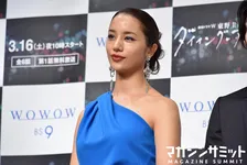 一目ぼれすると、時空は歪み、スローモーションとなり、周囲はピンク色となる