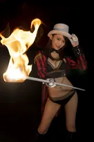 美人すぎるマジシャン・御寺ゆき、マジックと融合した大胆グラビア！露出度満点のアザーカット公開