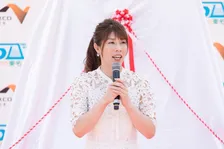 霊長類最強女子・吉田沙保里が東名高速全線開通50周年記念モニュメント除幕式に登場！