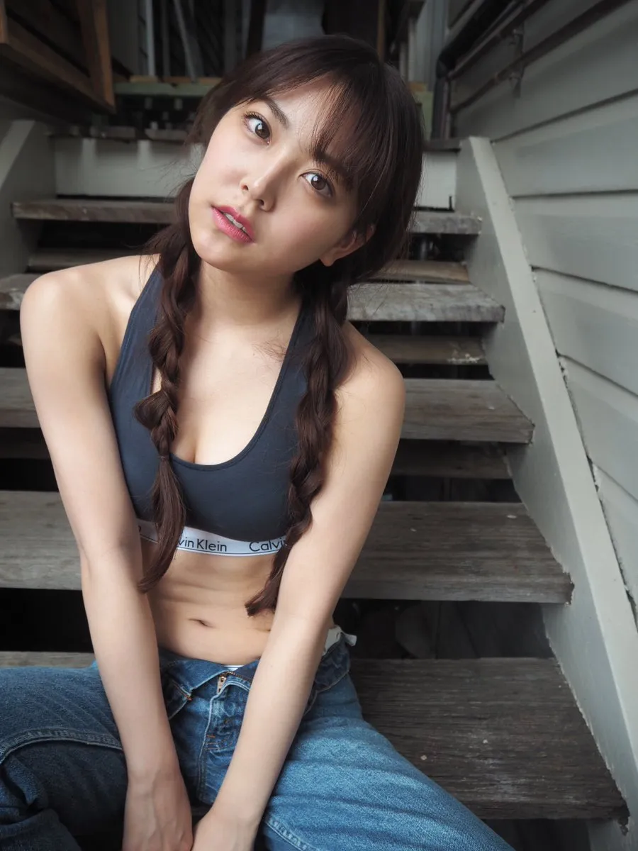 NMB48・白間美瑠（21）のセクシードレス&スポーティーな衣装にファンか...