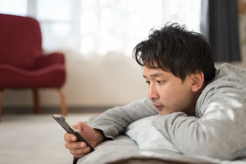「ポイントはLINE?」キャバ嬢が付き合いたいと思う男性の特徴