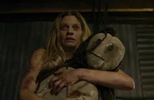 美人姉妹が“赤ちゃんおじさん”のえじきに…フレンチ美女監禁ホラーが令和猛暑を冷やす