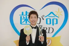 「スポーツ選手も歯が命」これを見れば、必ず納得してしまうであろう卓球・水谷準選手の真っ白な歯