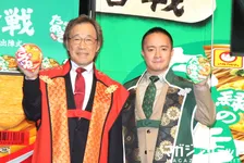 「金八先生」の師弟対決！　武田鉄矢vs濱田岳の「赤緑合戦 全国食べ比べキャラバン」いざ出陣！