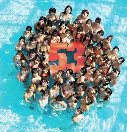 雑誌「週刊プレイボーイ」に53人のグラビアアイドルが集結！セクシーオ...