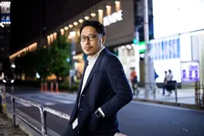 「おまえの親になったる！」加害者への憎しみを乗り越えた男が選んだ道とは？