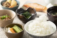 増税しても我らの味方！お代わりし放題のあるコスパ最強チェーン店