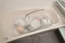 大掃除の最強アイテム「オキシクリーン」がSNSで話題！家事えもん推薦の『オキシ漬け』って？