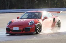 車の限界を知ることが「究極の安全運転」？“非日常体験”ができる「大人の自動車教習所 2.0」