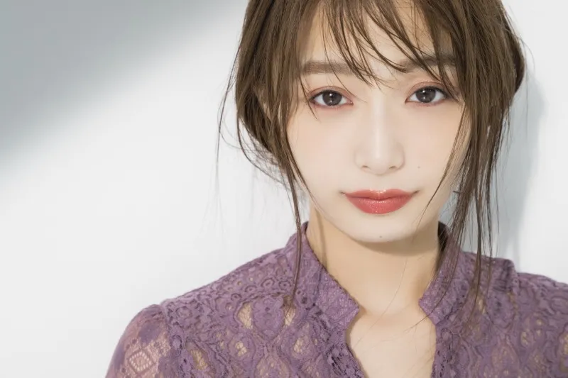 宇垣美里のコスメ愛をまとめた1冊が発売！本人によるメイクHow toや使い続けているコスメなどを紹介！
