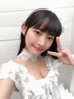 高崎かなみ、雑誌「ヤングアニマル」のグラビアに登場しファンの心を鷲づかみ！