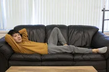 リラックスできておしゃれな部屋着で「おうち時間」を充実させたい人必見！ユニクロラウンジウェアが控えめに言っても最高