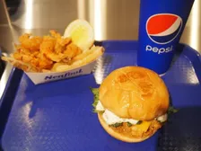 Ginza Sony Parkに3店舗が新オープン！スイーツ・コンボサンド・シーフードが美味しそう