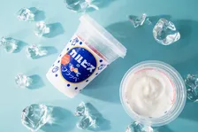 ファミリーマートから「カルピス®のできたてフラッペ」が発売！牛乳で割ったカルピス®のようなまろやかな味わいに！