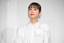 佐々木希は白か黒かだけで判断する純愛モンスター!?でもいつだってビューティーだからALL OK