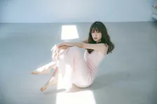 女優・髙橋ひかるが雑誌「FLASH」に登場！美しすぎる姿にファンも「リアル女神」と称賛！