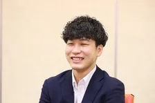 日清フーズから、レンジで1分加熱するだけで作れる「マ･マー マカロニゆでときました」が新発売！開発者にインタビュー。チーズたっぷりの韓国風レシピ「マカチータッカルビ」など人気レシピも話題に