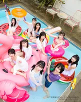 「22/7」の1st写真集が12月23日に発売！プールではしゃぐ水着姿のカットなどが掲載！