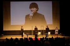 綾野剛が広島に登場！撮影現場に見られた映画『ヤクザと家族 The Family』的人間関係を語る