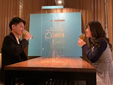 声が届きやすい 距離が縮まるパーテーションで安心な出会いとデートをPairsがサポート