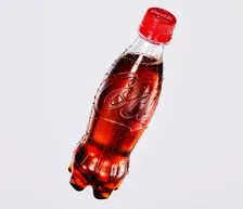 100％リサイクルPETを使用した新たなラベルレスボトルの「コカ・コーラ」「コカ・コーラ ゼロシュガー」が販売開始！
