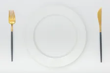 飲食店の新業態バーチャルレストランのブームがくる？うな丼とホットサンド店の事例も