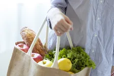 買い溜め派？食材の買い出し、週１と週３どちらがトク？