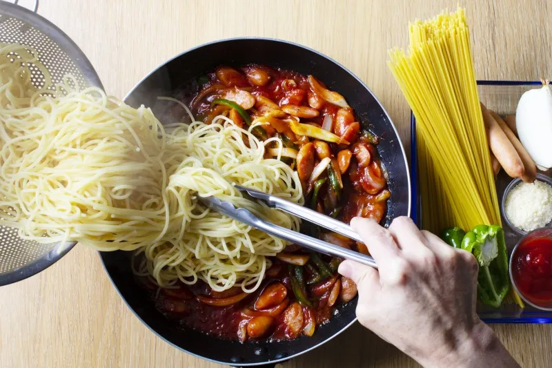 日本にパスタがやってきたのは明治時代だった