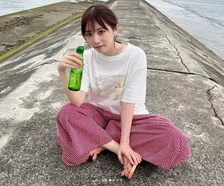 乃木坂46・与田祐希が「週刊少年マガジン」の表紙に登場！自然体な姿を写し取ったオフショットを複数披露！