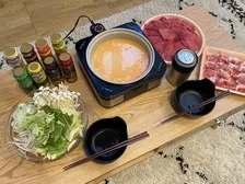 鍋の季節到来！簡単1秒でいつもの鍋がもっとおいしく楽しくなる味つけオイルがすごい