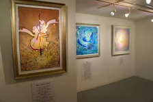 龍や神話、菩薩などをモチーフにした色鮮やかな陶彩画を展示。「草場一壽 陶彩画新作展 東京」が2022年12月10日(土)〜12月18日(日)まで開催