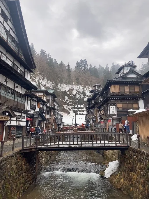 一度は行きたい冬の名所「銀山温泉」の魅力とは