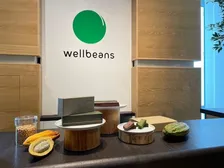 ケンズカフェ東京オーナーシェフも太鼓判！世界初の独自製法により美味しさを叶えた2種類の濃厚テリーヌが新発売