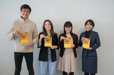 ウクライナの本当の姿を伝えたい…武蔵野大の避難民学生と日本人学生が制作したパンフレット完成