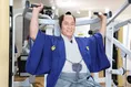 松平健、殿様姿での筋トレに周囲ざわつく!専用の「白馬クロスバイク」...