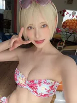 篠崎こころ、雑誌「ヤングガンガン」で“隠キャの夏”がテーマのグラビアに登場！