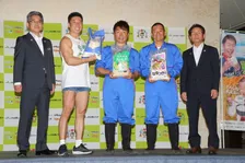 U字工事が「栃木米アンバサダー」就任、なかやまきんに君と栃木米をアピール